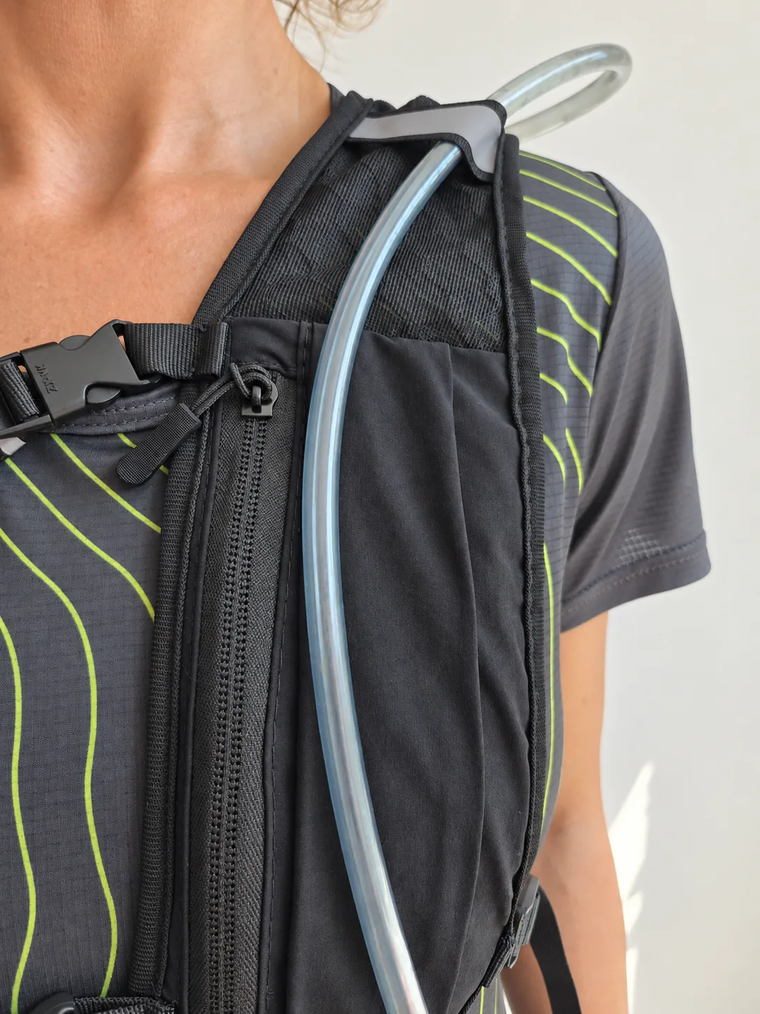 Technical hydration backpack for trail