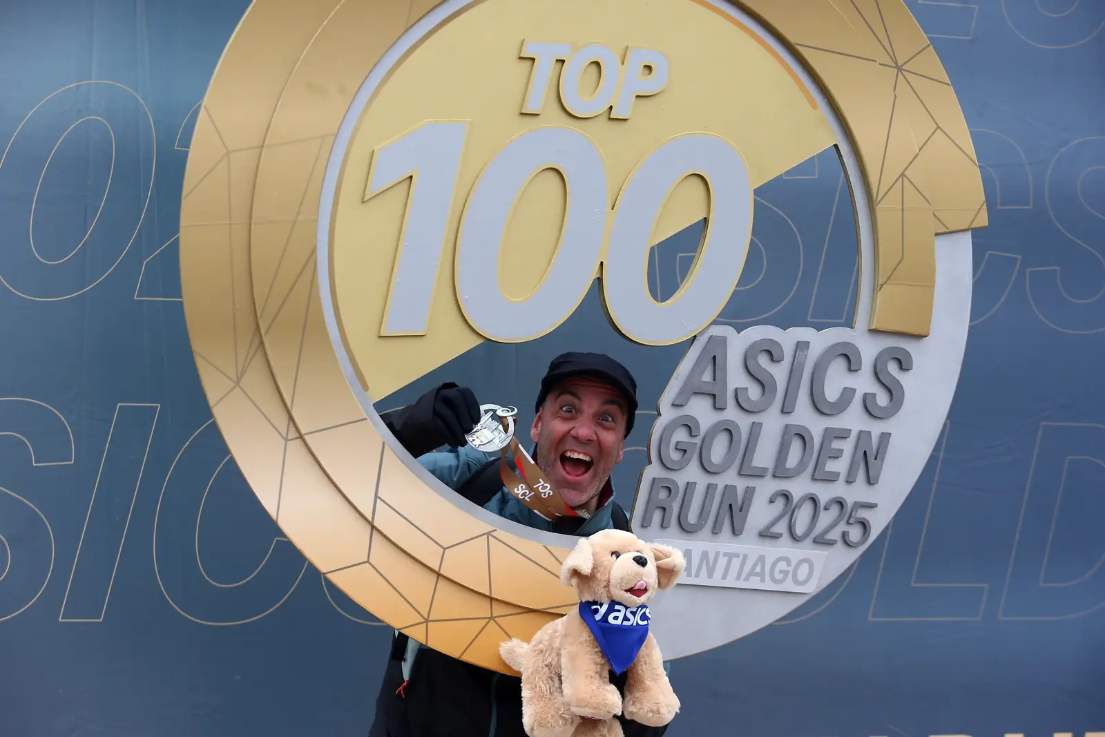 ASICS Golden Run Top 100 medal